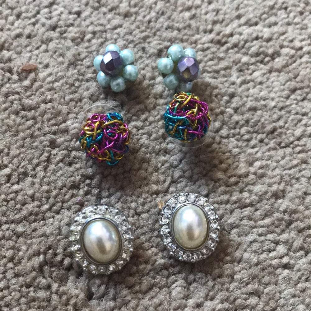 BOGO Assortment of earrings